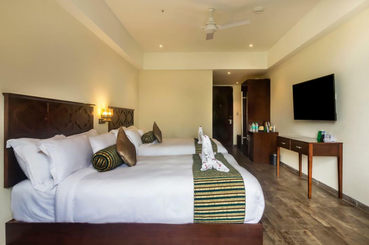 Ellbee Mussoorie Hills Hotel Exterior photo