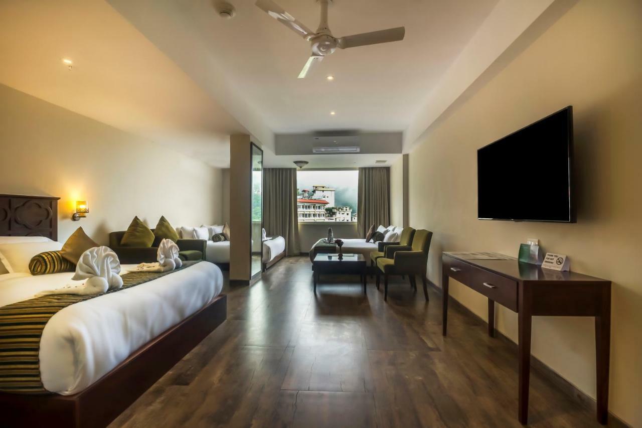 Ellbee Mussoorie Hills Hotel Exterior photo